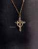 Collar con cruz de corona y diamantes